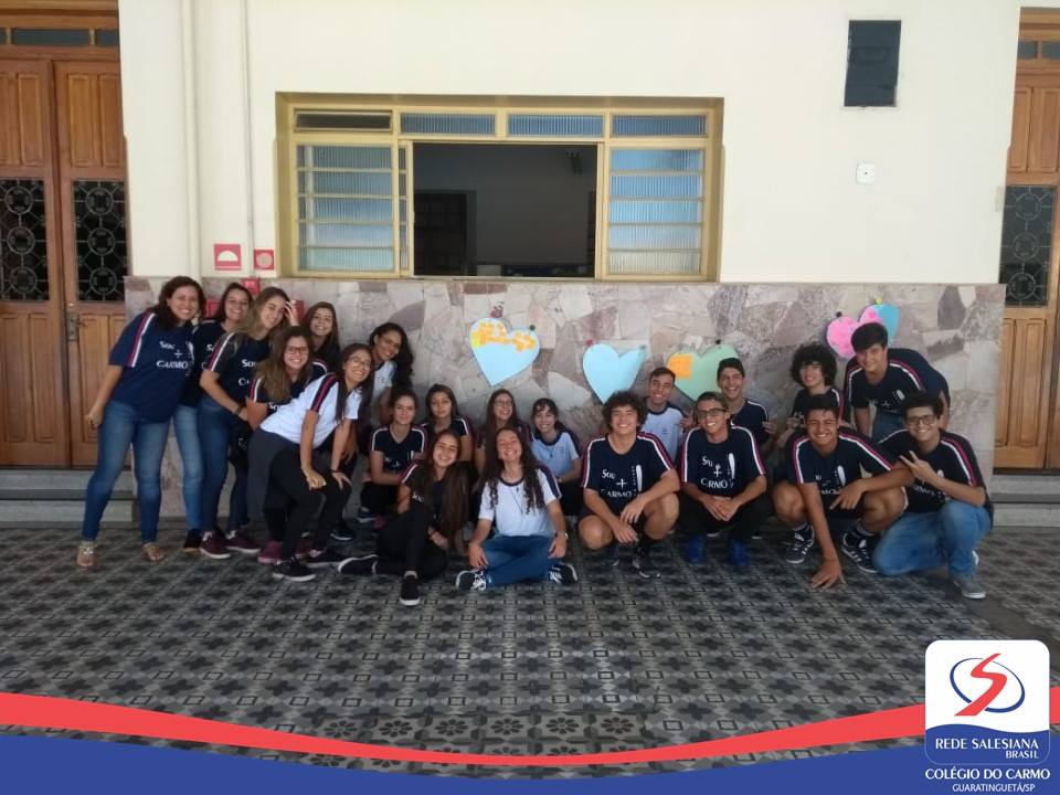 Estudantes do período da manhã realizam intervenção literária