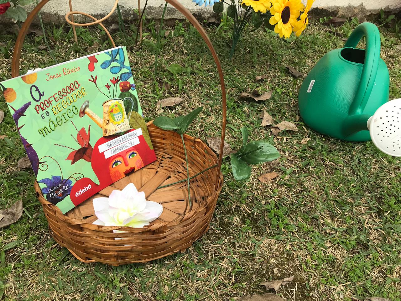 [VÍDEO] Infantil I C, D e E - Motivação do Projeto de Leitura A Professora e o regador mágico